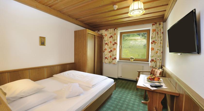Alpenhotel Tirol Galtür Oda fotoğraf
